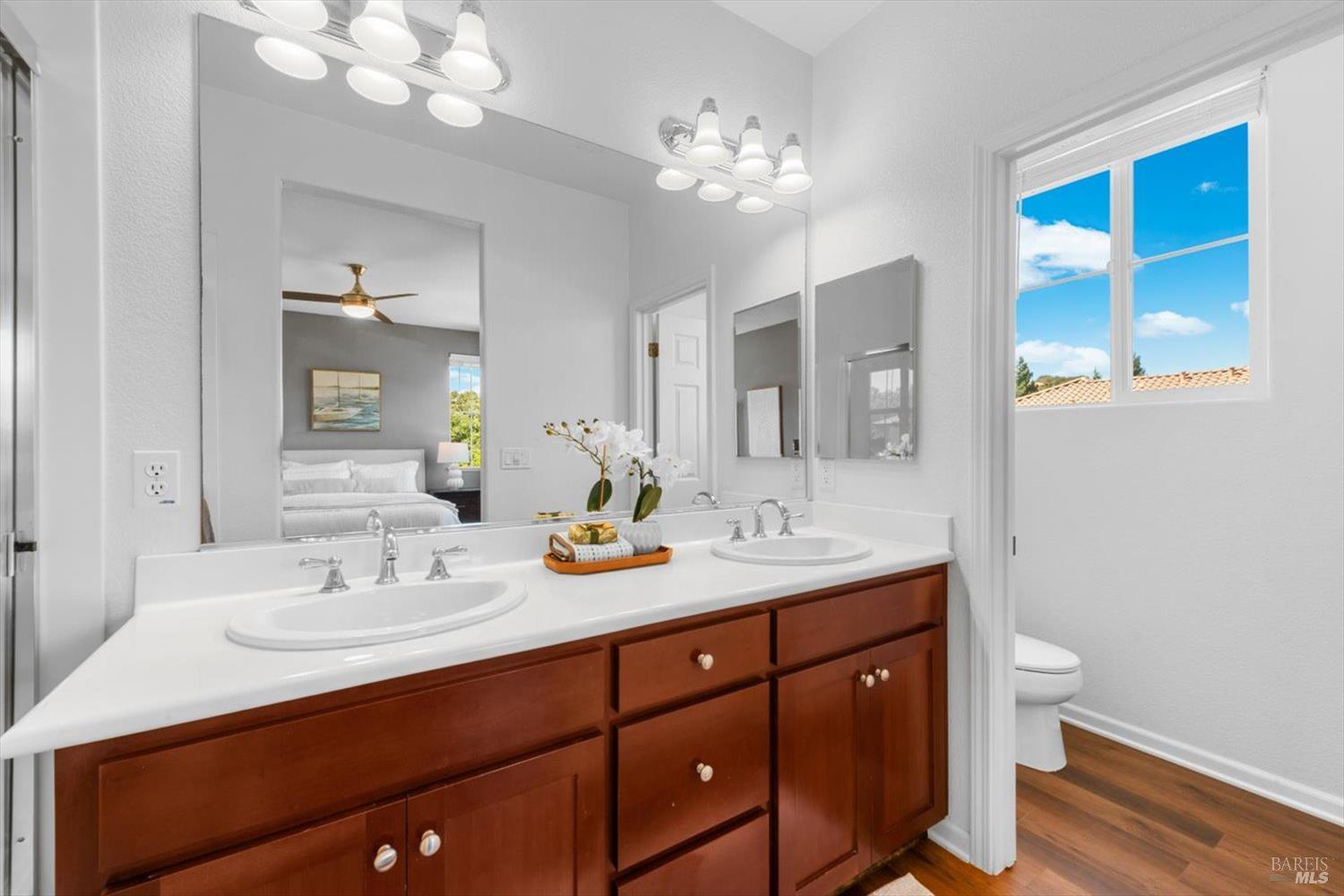 Detail Gallery Image 33 of 54 For 1013 Portofino Ave, Vacaville,  CA 95687 - 3 Beds | 2/1 Baths