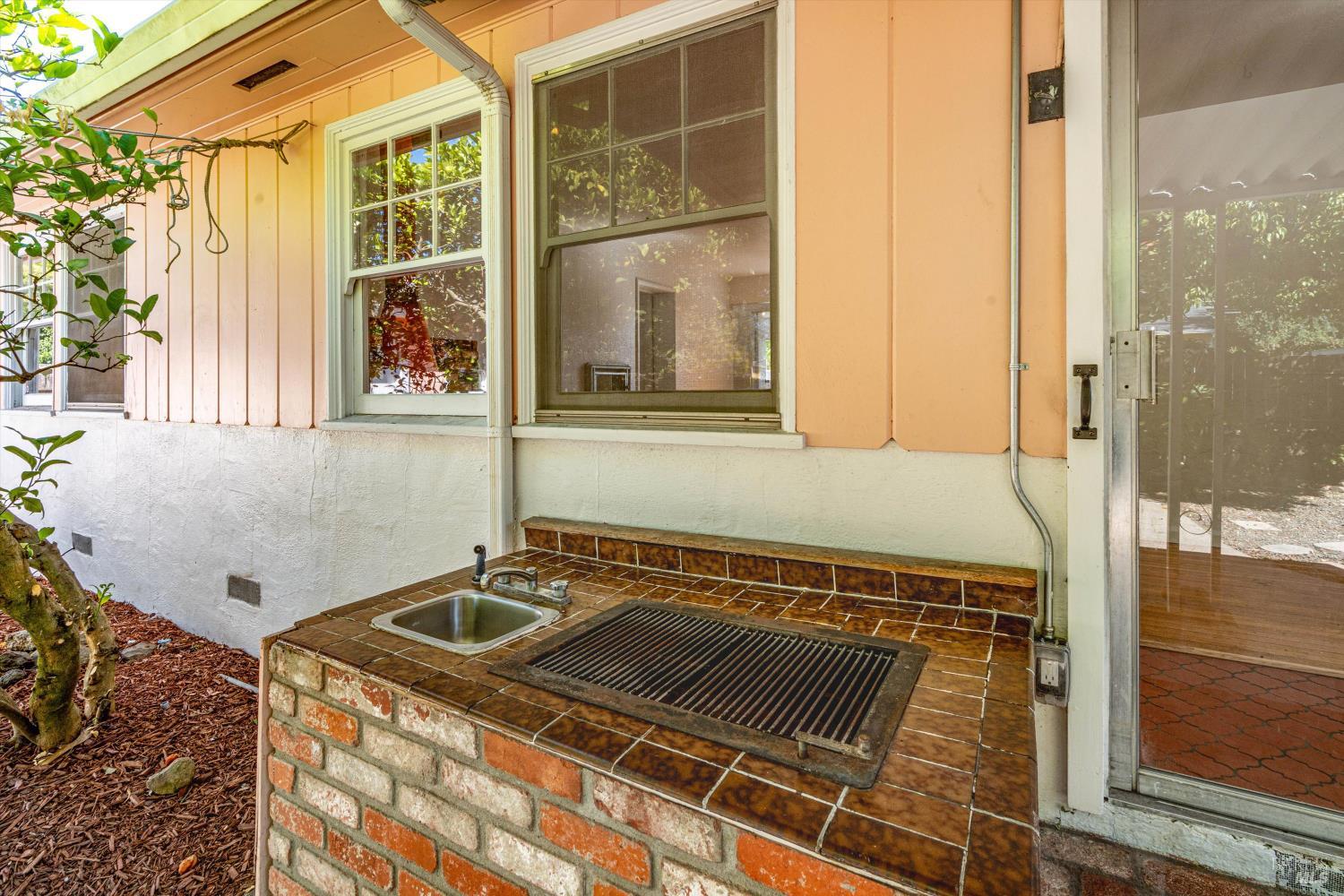 Detail Gallery Image 27 of 40 For 1229 Olive St, Santa Rosa,  CA 95407 - 3 Beds | 2 Baths