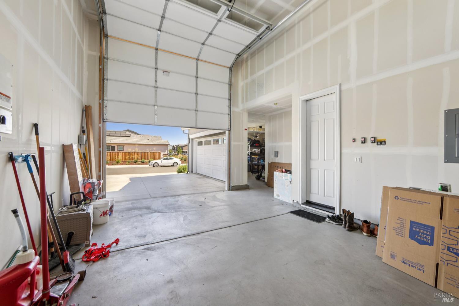Detail Gallery Image 30 of 44 For 1553 Base Ct, Dixon,  CA 95620 - 4 Beds | 3 Baths