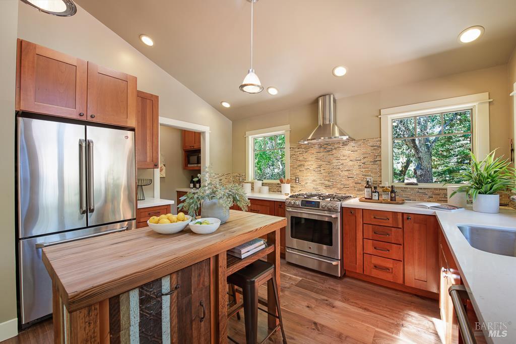 Detail Gallery Image 17 of 83 For 5961 Anderson Rd, Forestville,  CA 95436 - 3 Beds | 3 Baths
