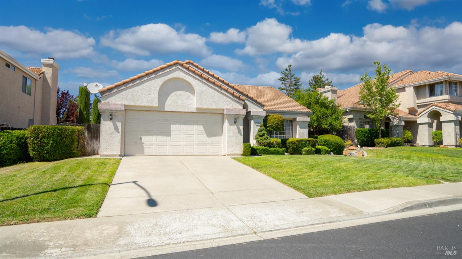 Detail Gallery Image 5 of 58 For 202 Bantry Dr, Vacaville,  CA 95688 - 3 Beds | 2 Baths