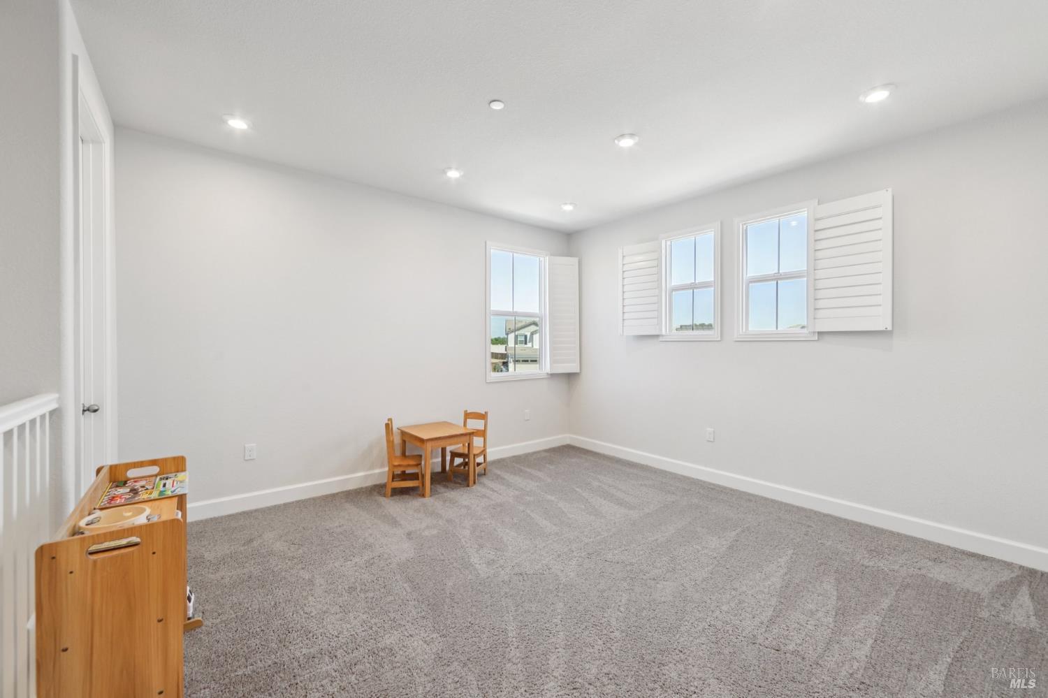 Detail Gallery Image 17 of 44 For 1553 Base Ct, Dixon,  CA 95620 - 4 Beds | 3 Baths