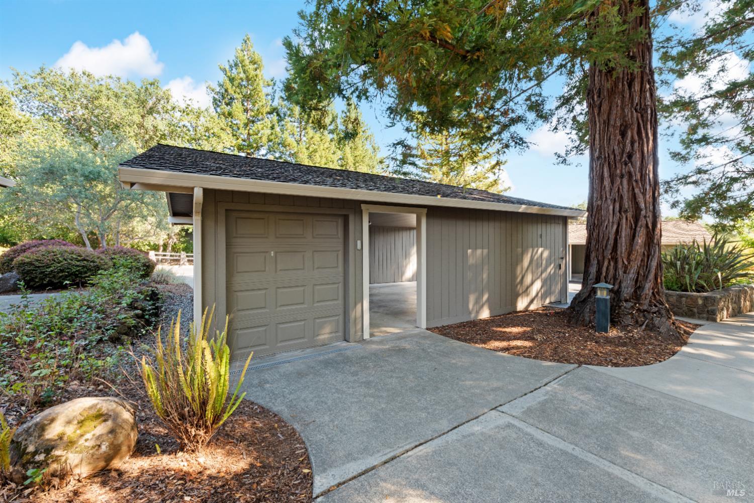 Detail Gallery Image 34 of 48 For 845 Acorn Way, Napa,  CA 94558 - 3 Beds | 2 Baths