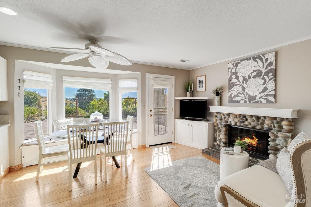 Detail Gallery Image 14 of 61 For 108 James River Rd, Vallejo,  CA 94591 - 3 Beds | 2/1 Baths