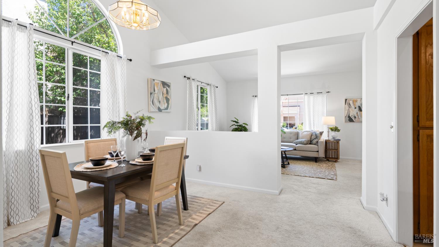 Detail Gallery Image 10 of 58 For 202 Bantry Dr, Vacaville,  CA 95688 - 3 Beds | 2 Baths