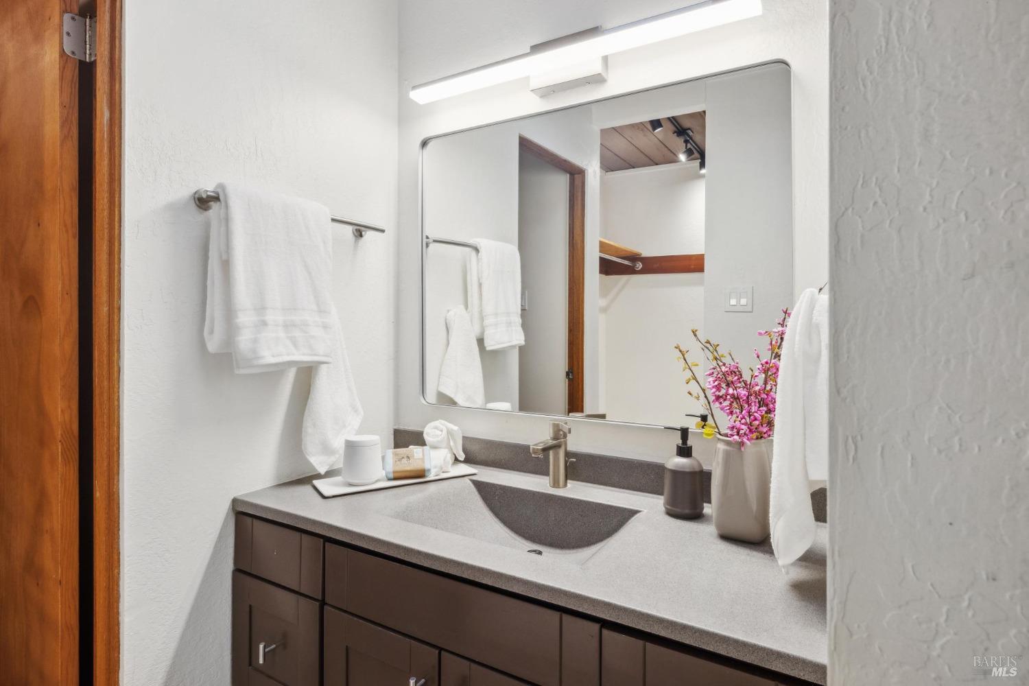 Detail Gallery Image 36 of 55 For 87 Mount Rainier Dr, San Rafael,  CA 94903 - 5 Beds | 2 Baths