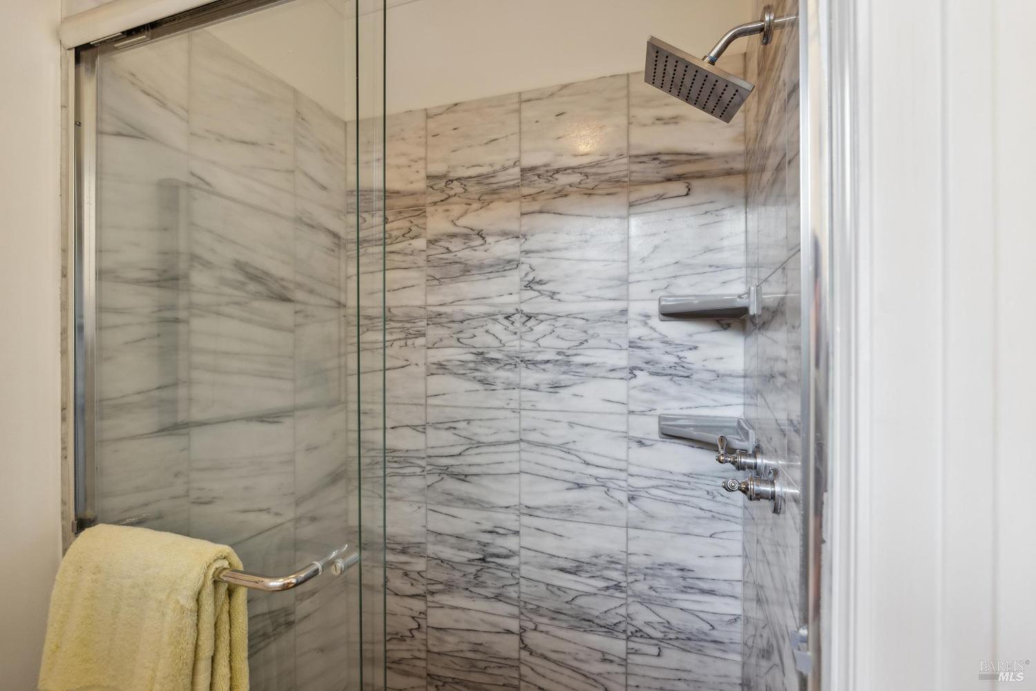 Detail Gallery Image 18 of 37 For 819 Greenberry Ln, San Rafael,  CA 94903 - 4 Beds | 2 Baths