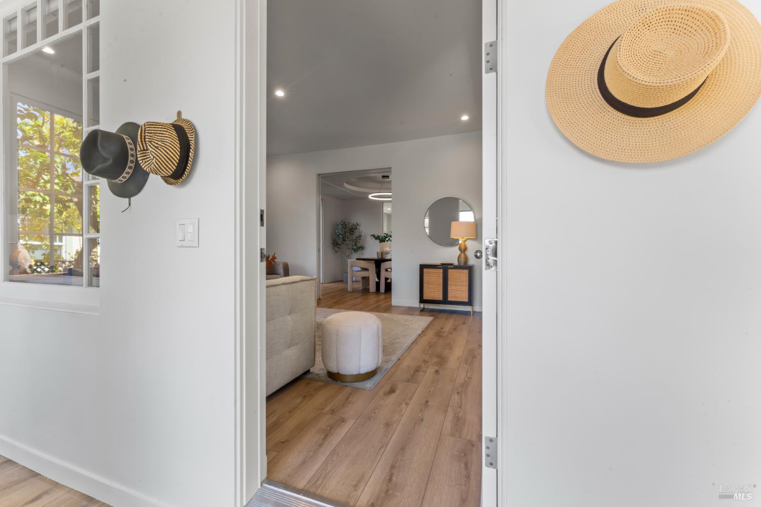 Detail Gallery Image 5 of 77 For 108 Randolph St, Napa,  CA 94559 - 3 Beds | 3 Baths