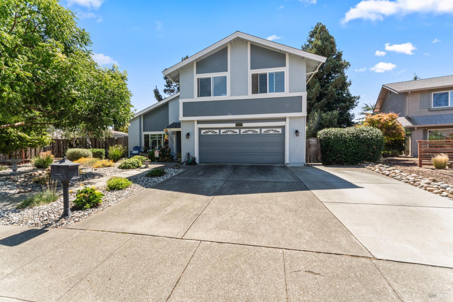 Detail Gallery Image 6 of 47 For 921 Bolton Cir, Benicia,  CA 94510 - 3 Beds | 2/1 Baths