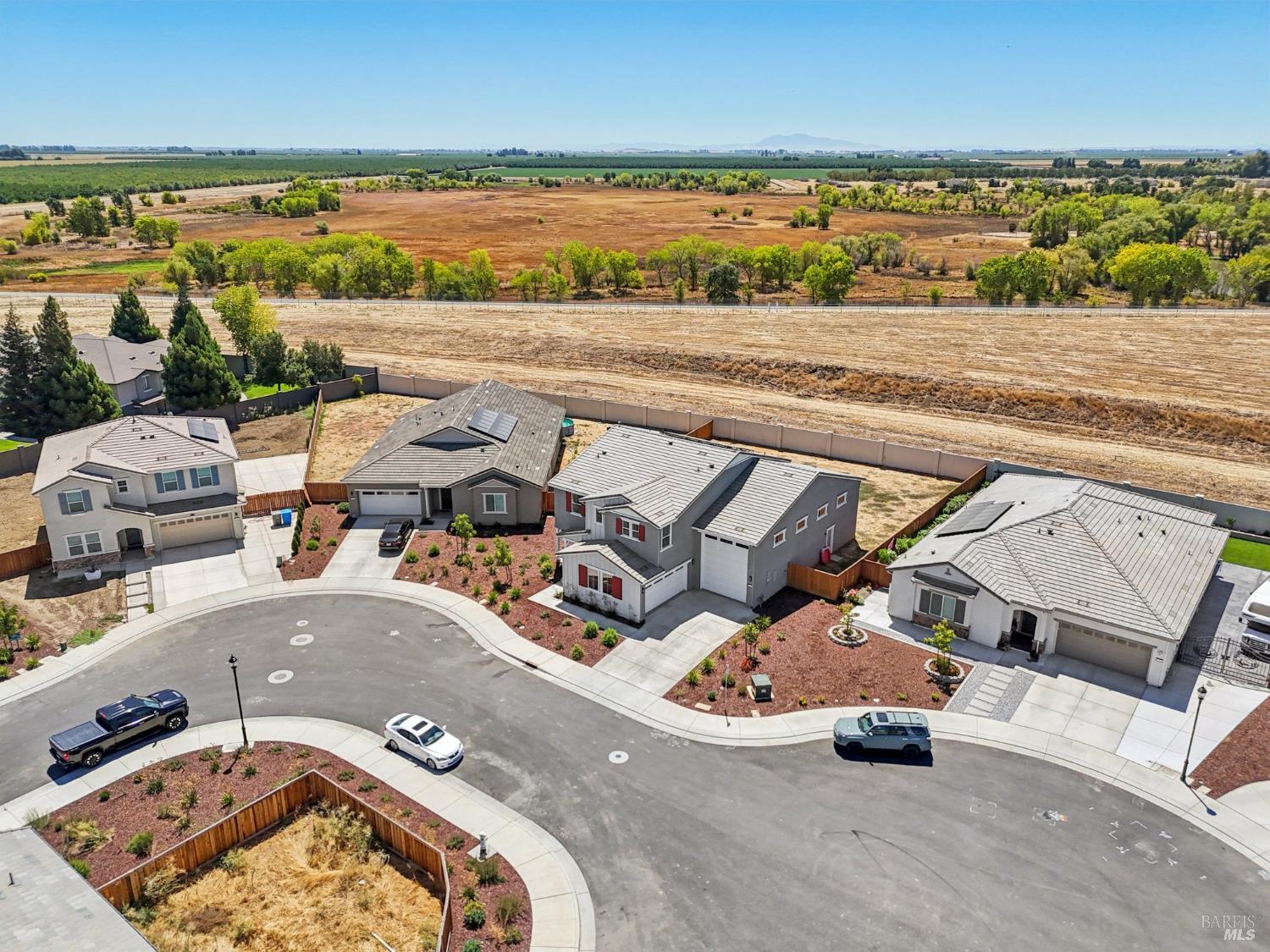 Detail Gallery Image 39 of 44 For 1553 Base Ct, Dixon,  CA 95620 - 4 Beds | 3 Baths
