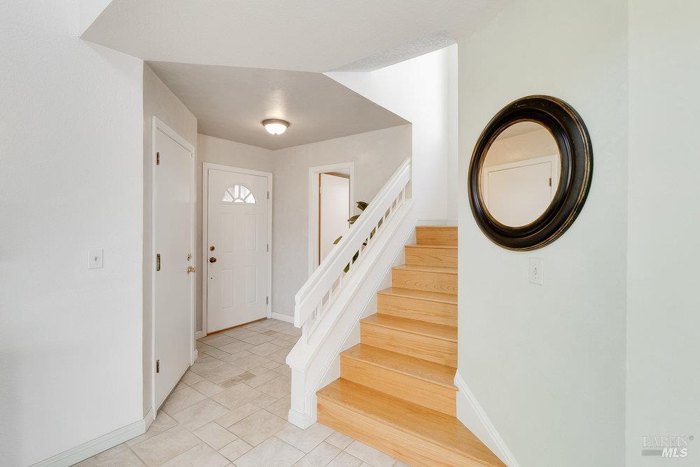 Detail Gallery Image 11 of 61 For 108 James River Rd, Vallejo,  CA 94591 - 3 Beds | 2/1 Baths