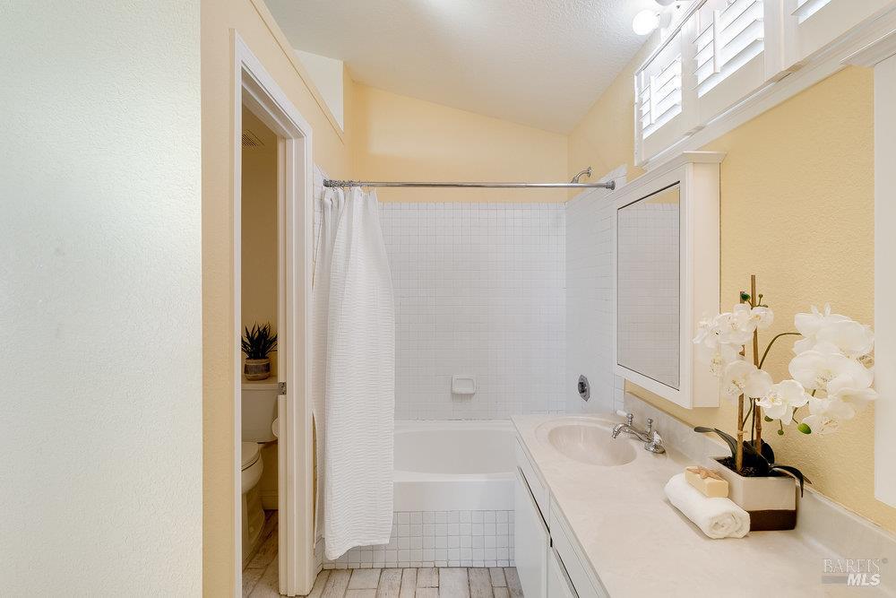 Detail Gallery Image 31 of 61 For 108 James River Rd, Vallejo,  CA 94591 - 3 Beds | 2/1 Baths