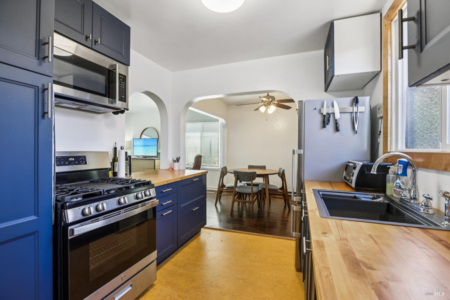 Detail Gallery Image 19 of 32 For 1522 Francisco St, Berkeley,  CA 94703 - 2 Beds | 2 Baths