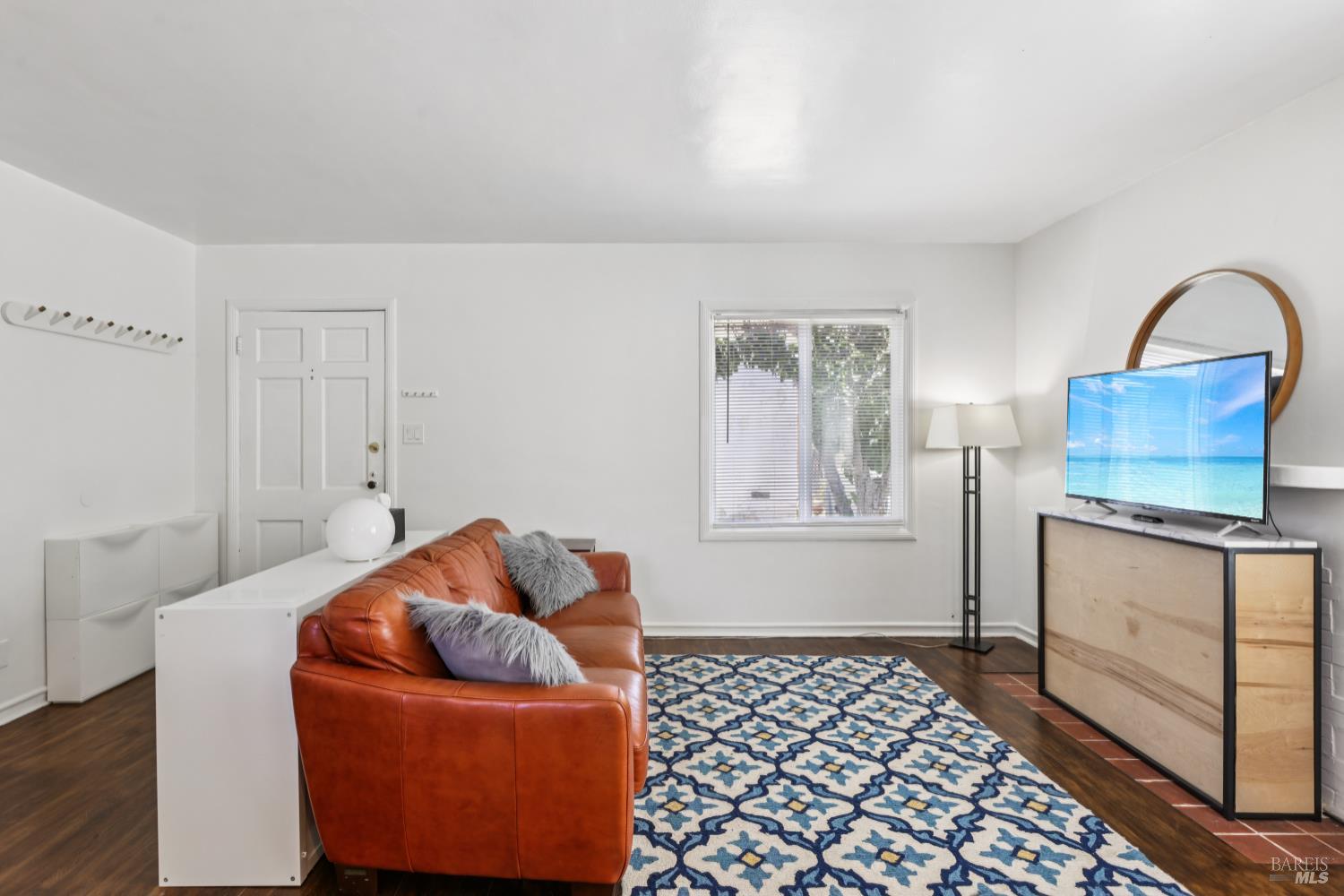 Detail Gallery Image 7 of 32 For 1522 Francisco St, Berkeley,  CA 94703 - 2 Beds | 2 Baths
