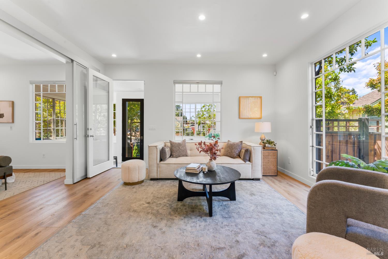 Detail Gallery Image 6 of 77 For 108 Randolph St, Napa,  CA 94559 - 3 Beds | 3 Baths