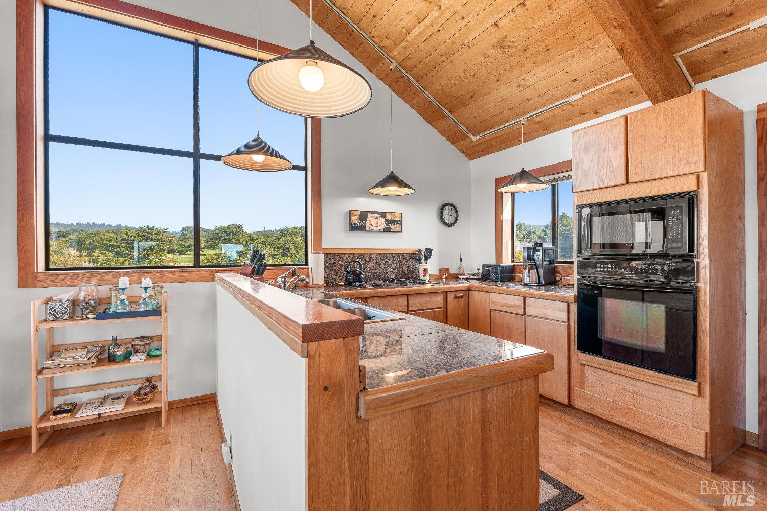 Detail Gallery Image 11 of 38 For 41940 Mizzen Mast Unkn, The Sea Ranch,  CA 95497 - 4 Beds | 3/1 Baths