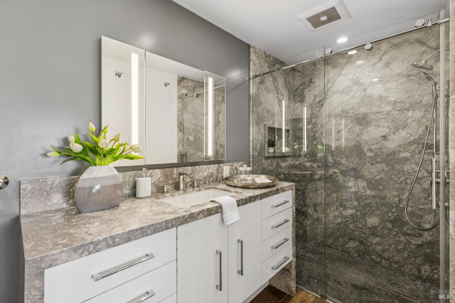 Detail Gallery Image 32 of 69 For 836 Acorn Way, Napa,  CA 94558 - 3 Beds | 2 Baths