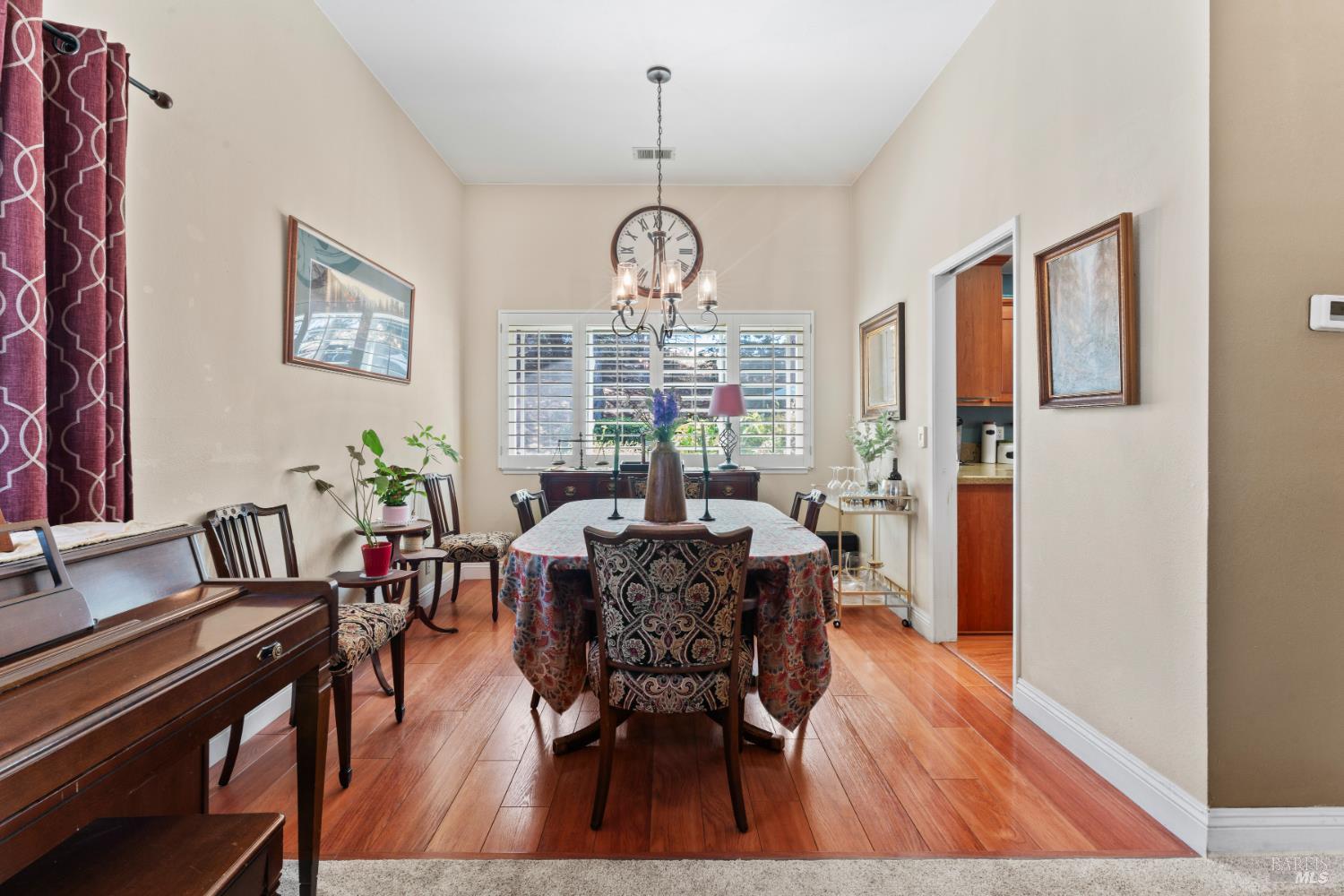 Detail Gallery Image 15 of 47 For 921 Bolton Cir, Benicia,  CA 94510 - 3 Beds | 2/1 Baths