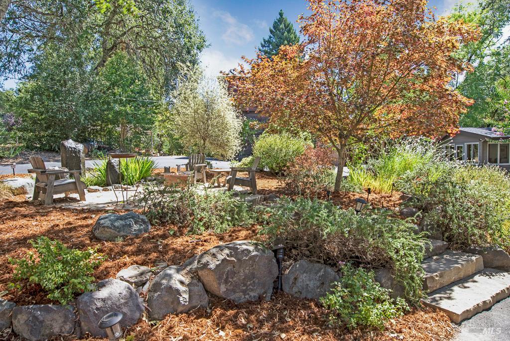 Detail Gallery Image 8 of 83 For 5961 Anderson Rd, Forestville,  CA 95436 - 3 Beds | 3 Baths