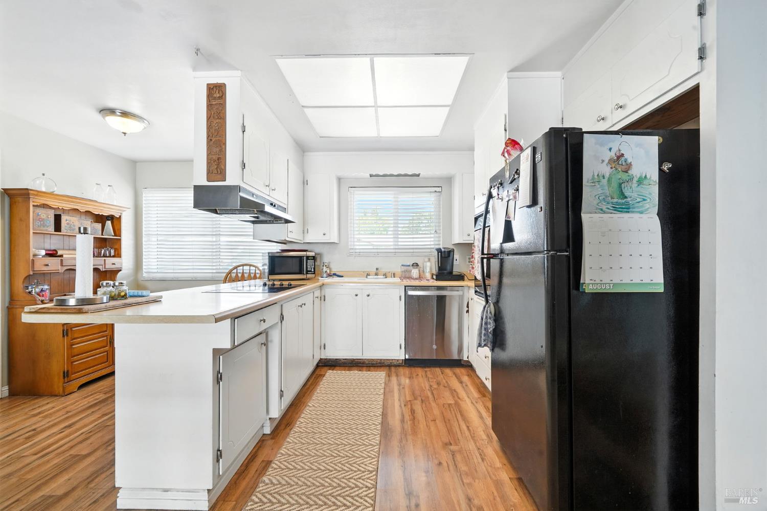 Detail Gallery Image 8 of 33 For 4272 Brentwood Cir, Concord,  CA 94521 - 3 Beds | 2 Baths