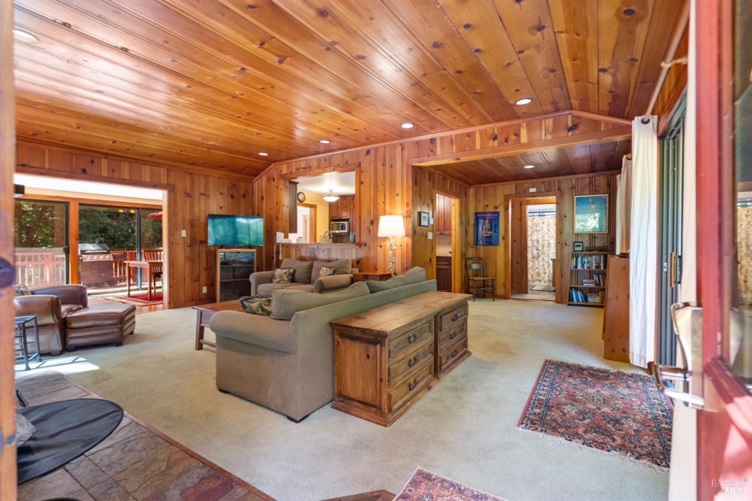 Detail Gallery Image 5 of 39 For 7600 Bohemian Hwy, Occidental,  CA 95465 - 2 Beds | 1 Baths