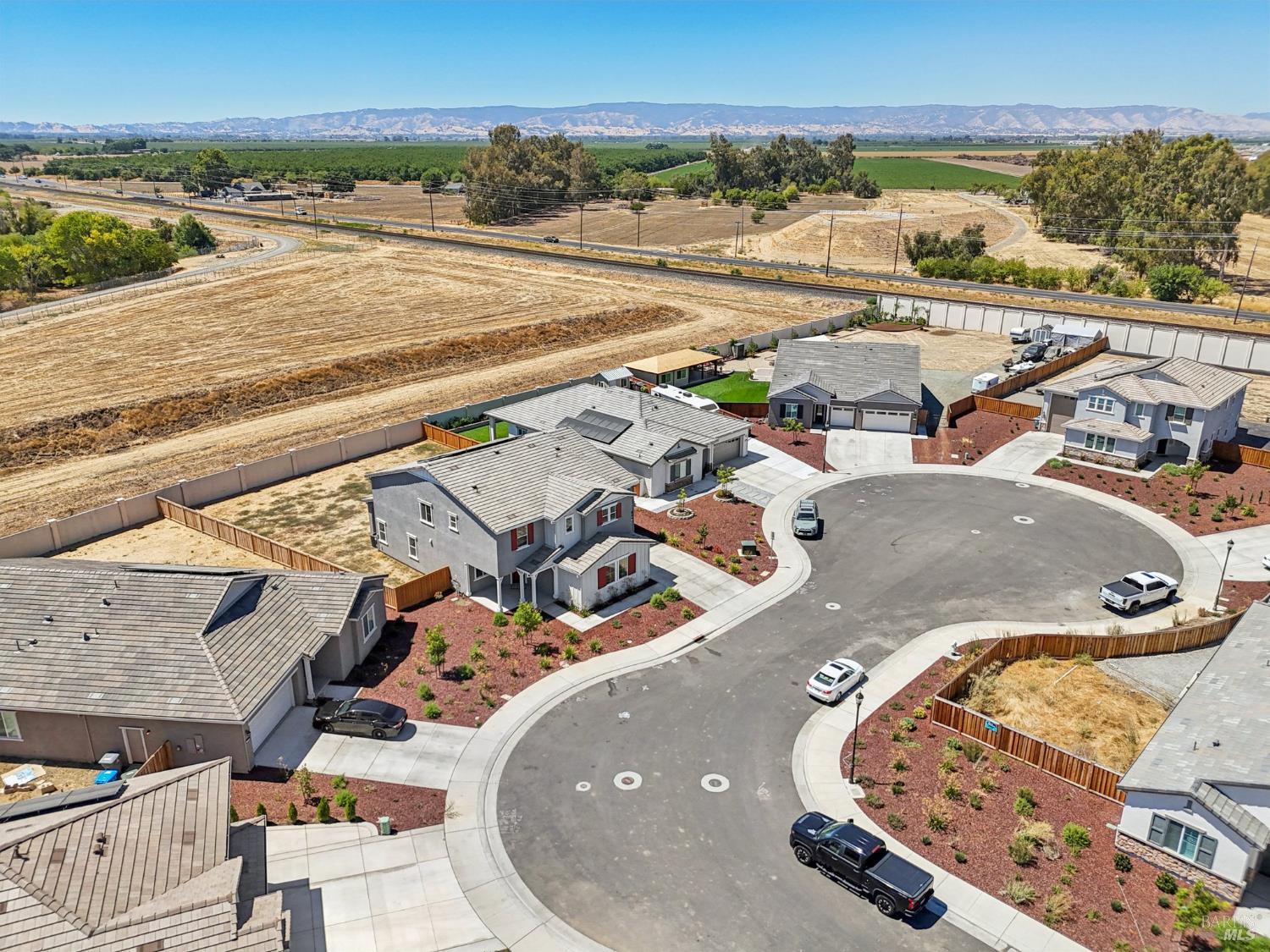 Detail Gallery Image 40 of 44 For 1553 Base Ct, Dixon,  CA 95620 - 4 Beds | 3 Baths