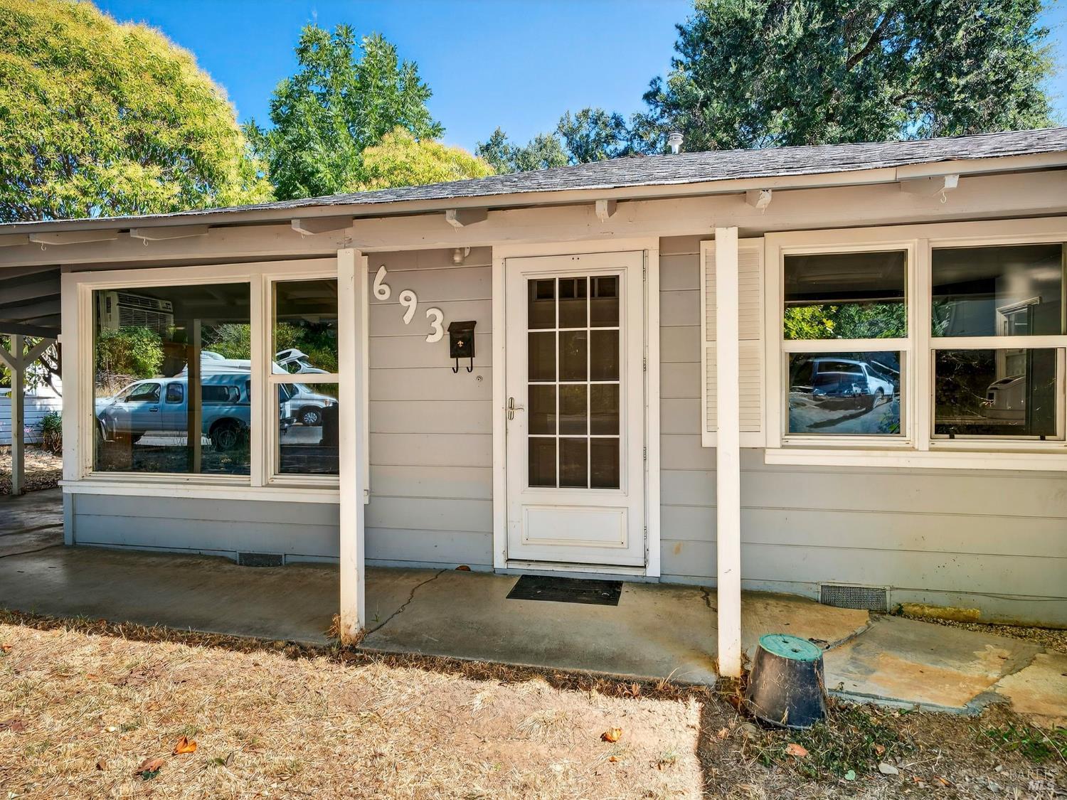 Detail Gallery Image 2 of 28 For 693 Mendocino Dr, Ukiah,  CA 95482 - 3 Beds | 1 Baths