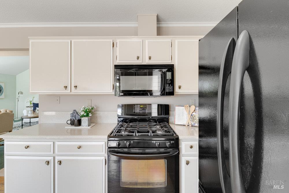 Detail Gallery Image 20 of 61 For 108 James River Rd, Vallejo,  CA 94591 - 3 Beds | 2/1 Baths