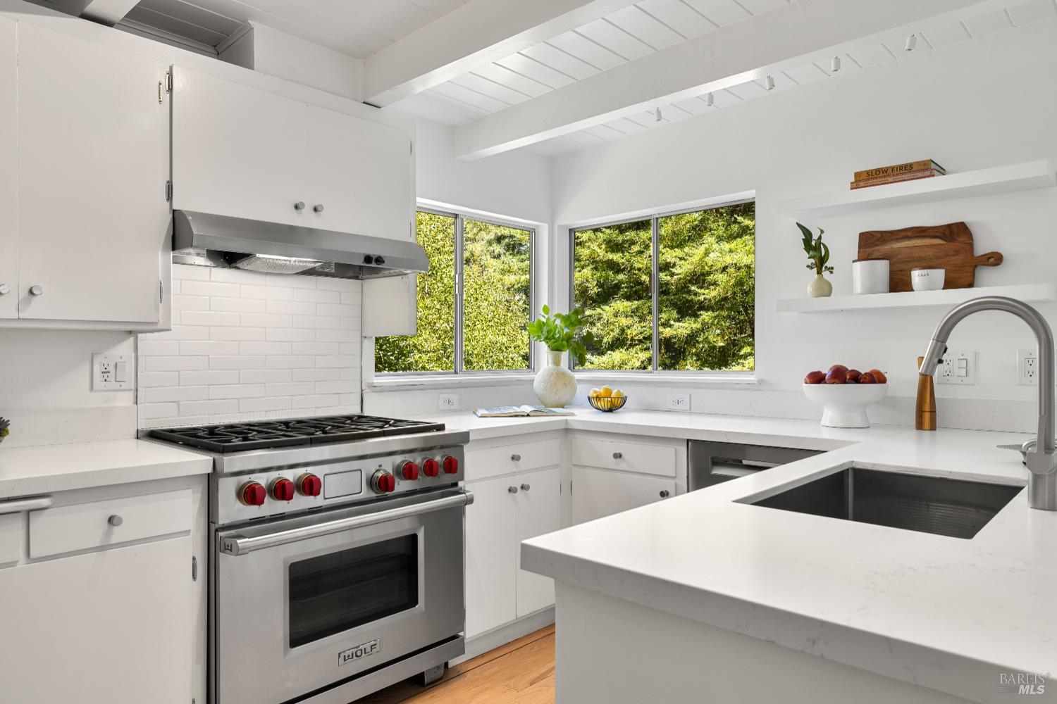 Detail Gallery Image 19 of 56 For 306 Edgewood Ave, Mill Valley,  CA 94941 - 4 Beds | 3 Baths