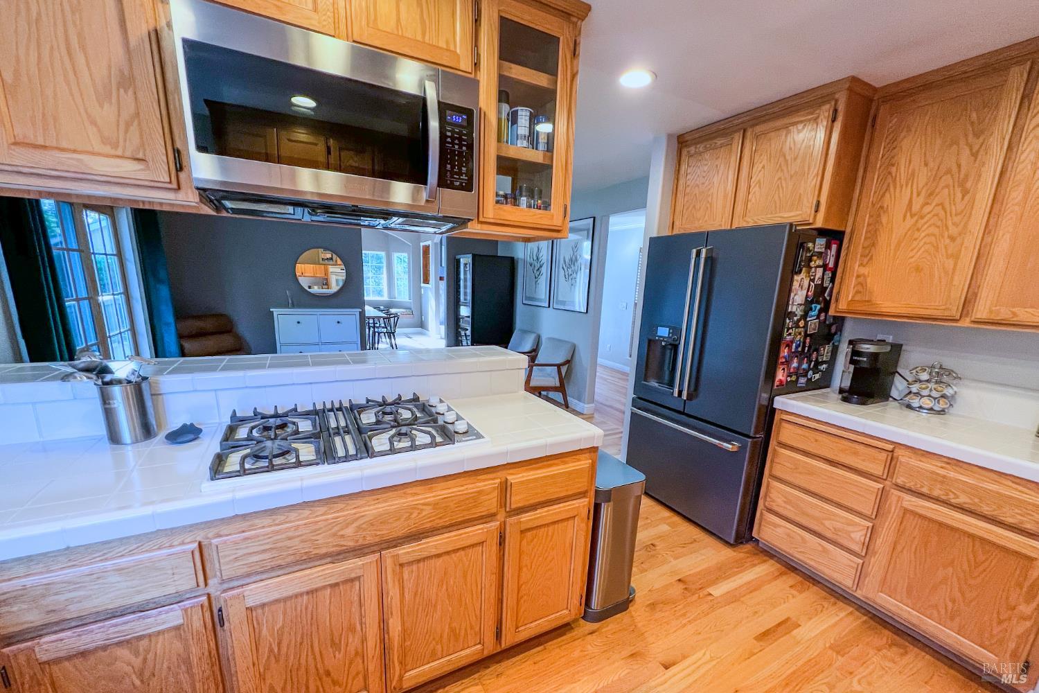 Detail Gallery Image 14 of 38 For 6081 Malcolm Ln, Penngrove,  CA 94951 - 3 Beds | 2/1 Baths