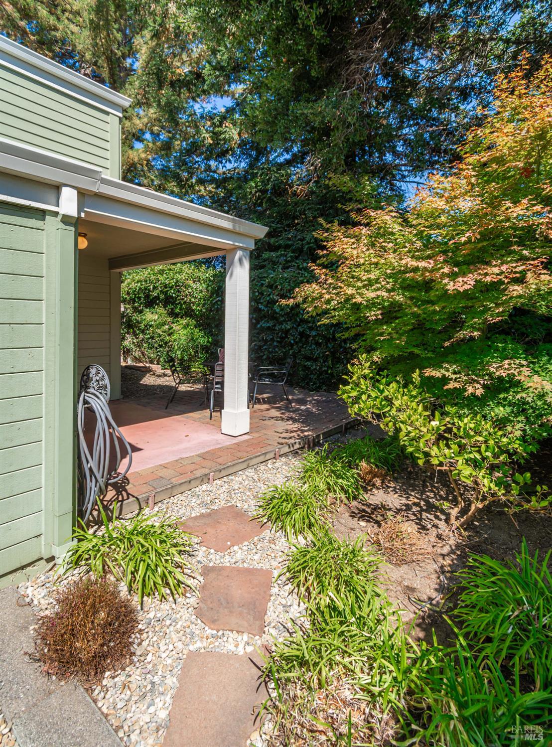 Detail Gallery Image 19 of 25 For 2748 Elks Way, Napa,  CA 94558 - 3 Beds | 2 Baths