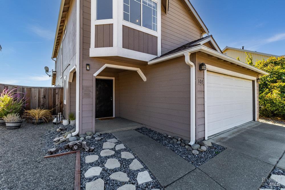 Detail Gallery Image 2 of 61 For 108 James River Rd, Vallejo,  CA 94591 - 3 Beds | 2/1 Baths