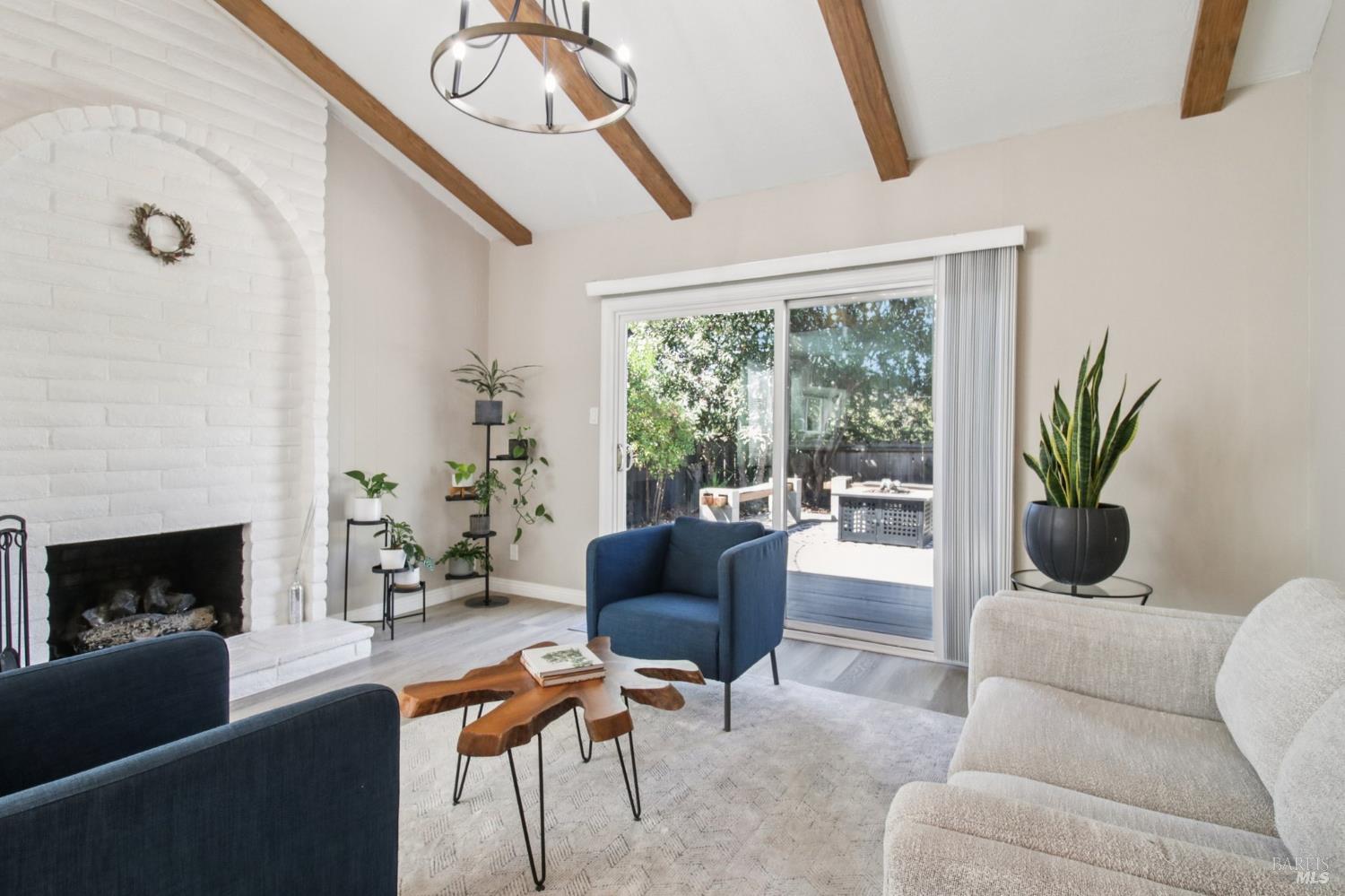 Detail Gallery Image 13 of 47 For 2246 Minaret Dr, Martinez,  CA 94553 - 3 Beds | 2 Baths
