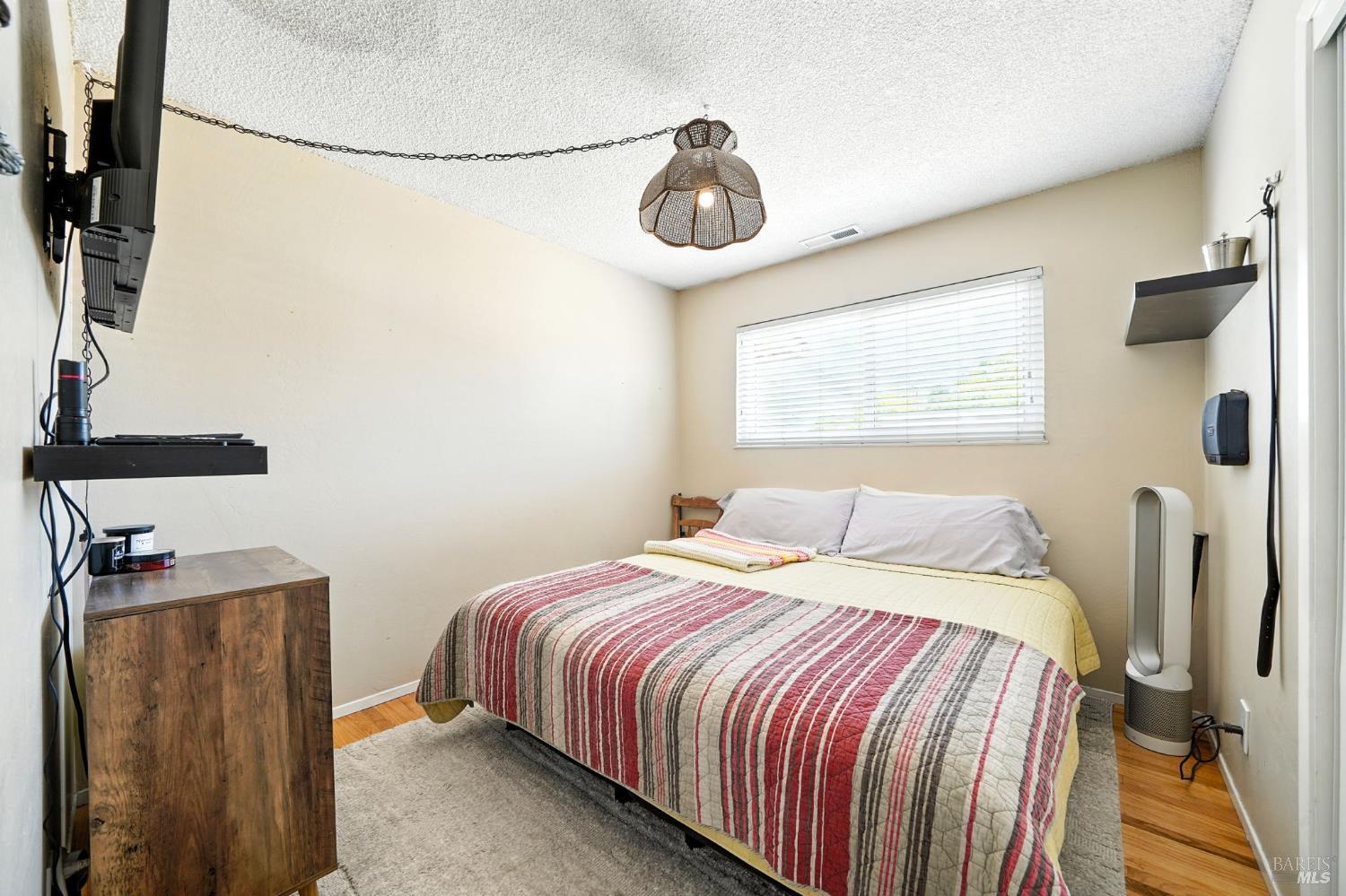 Detail Gallery Image 12 of 33 For 4272 Brentwood Cir, Concord,  CA 94521 - 3 Beds | 2 Baths