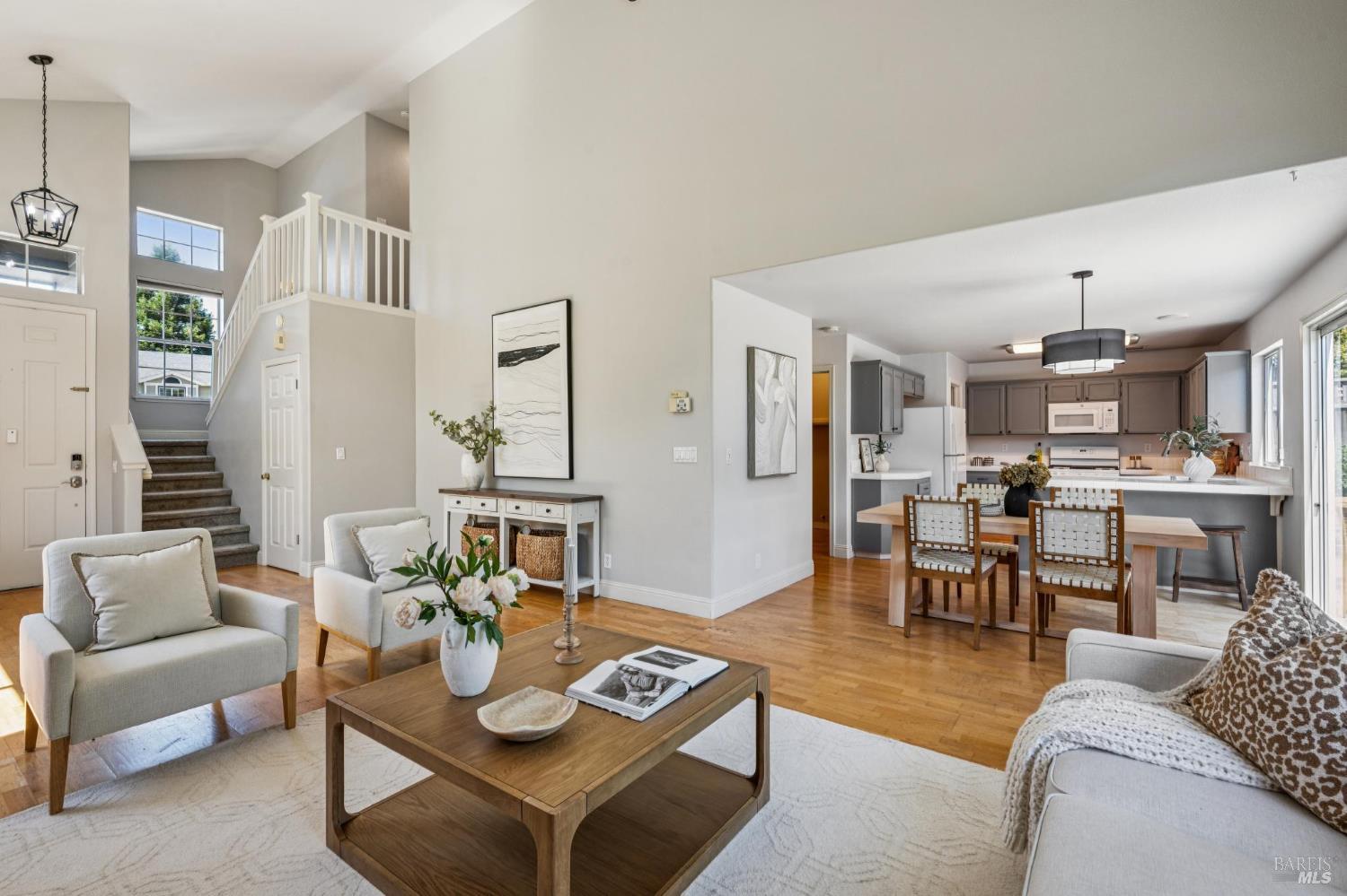 Detail Gallery Image 10 of 53 For 8030 Macaw Ct, Rohnert Park,  CA 94928 - 3 Beds | 2/1 Baths