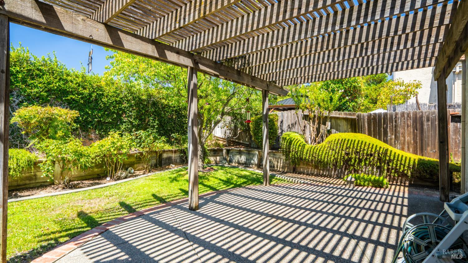 Detail Gallery Image 33 of 58 For 202 Bantry Dr, Vacaville,  CA 95688 - 3 Beds | 2 Baths