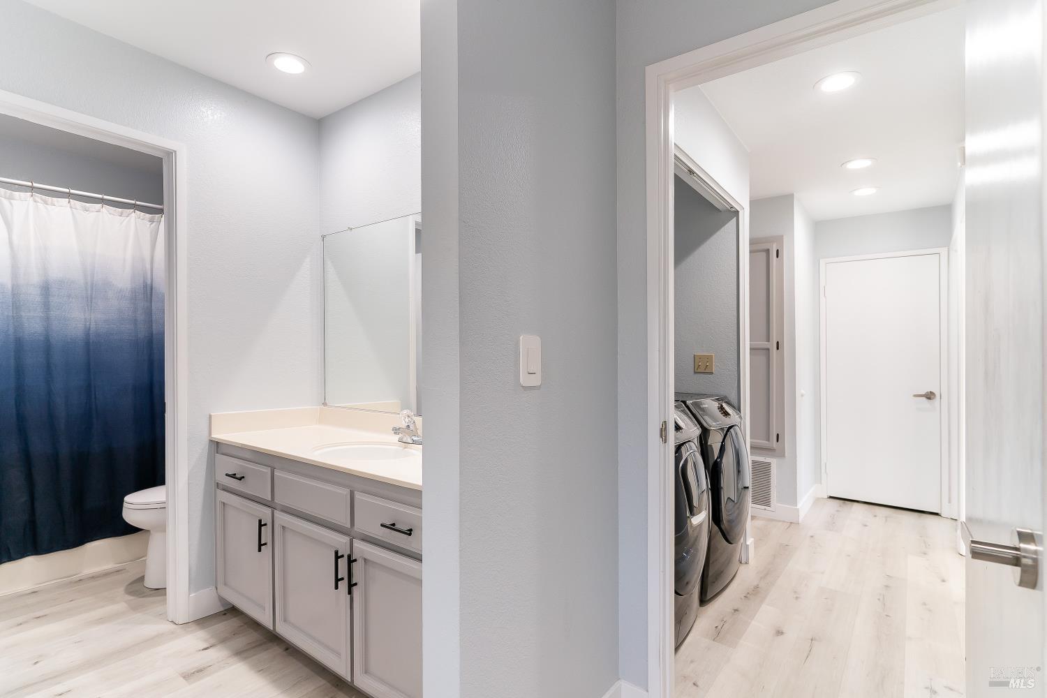 Detail Gallery Image 15 of 41 For 220 Bluebell Pl, Vallejo,  CA 94591 - 4 Beds | 2 Baths