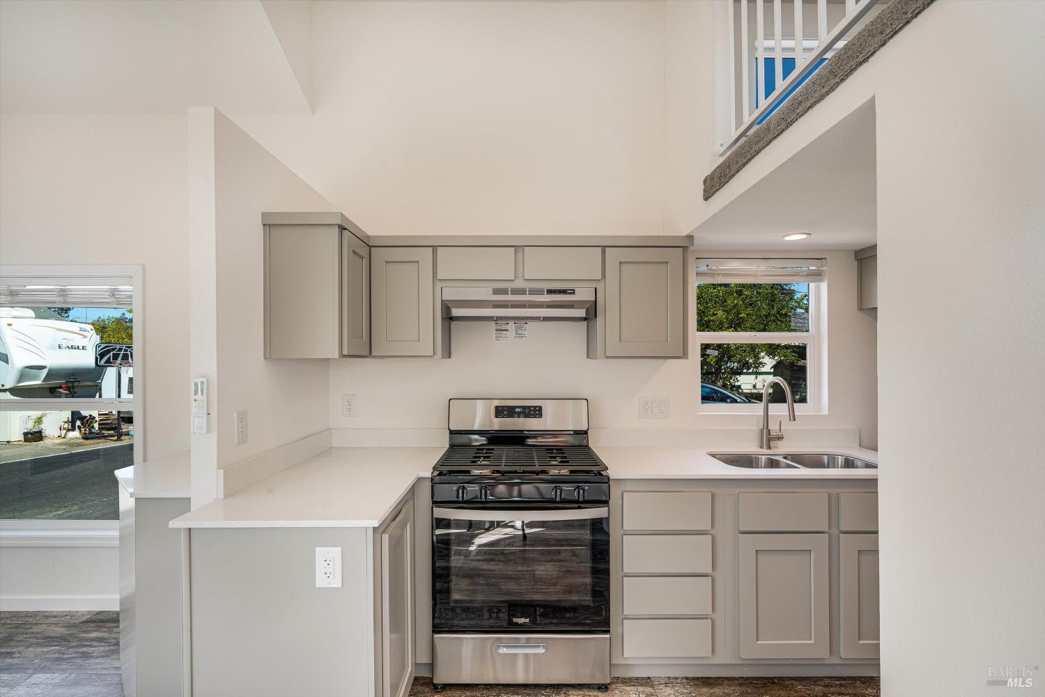 Detail Gallery Image 14 of 32 For 101 Colgan Ave 2, Santa Rosa,  CA 95404 - 1 Beds | 1 Baths