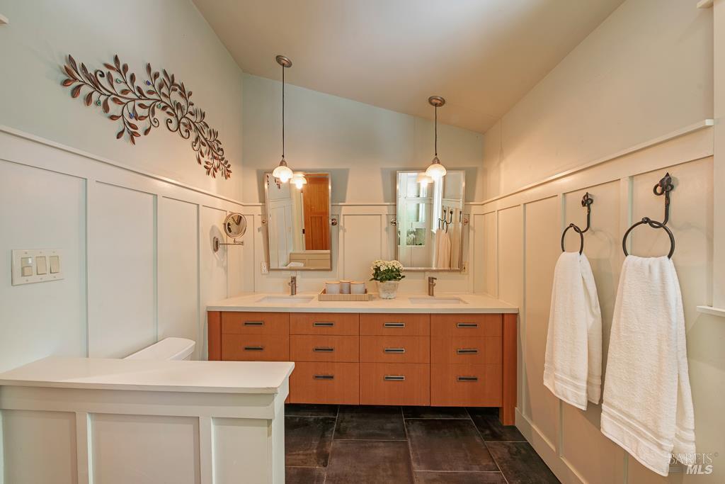 Detail Gallery Image 32 of 83 For 5961 Anderson Rd, Forestville,  CA 95436 - 3 Beds | 3 Baths