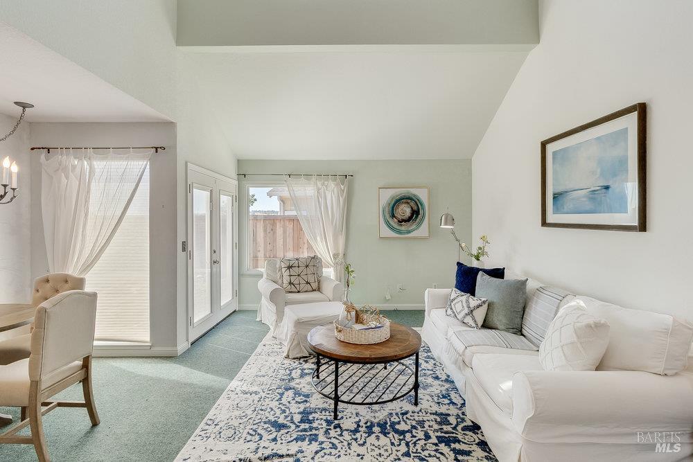 Detail Gallery Image 5 of 61 For 108 James River Rd, Vallejo,  CA 94591 - 3 Beds | 2/1 Baths