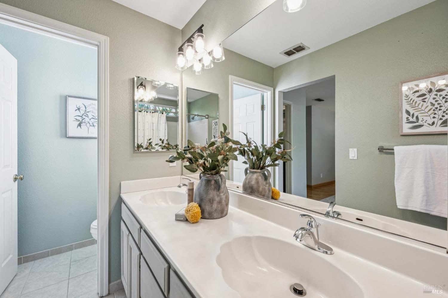 Detail Gallery Image 44 of 53 For 8030 Macaw Ct, Rohnert Park,  CA 94928 - 3 Beds | 2/1 Baths