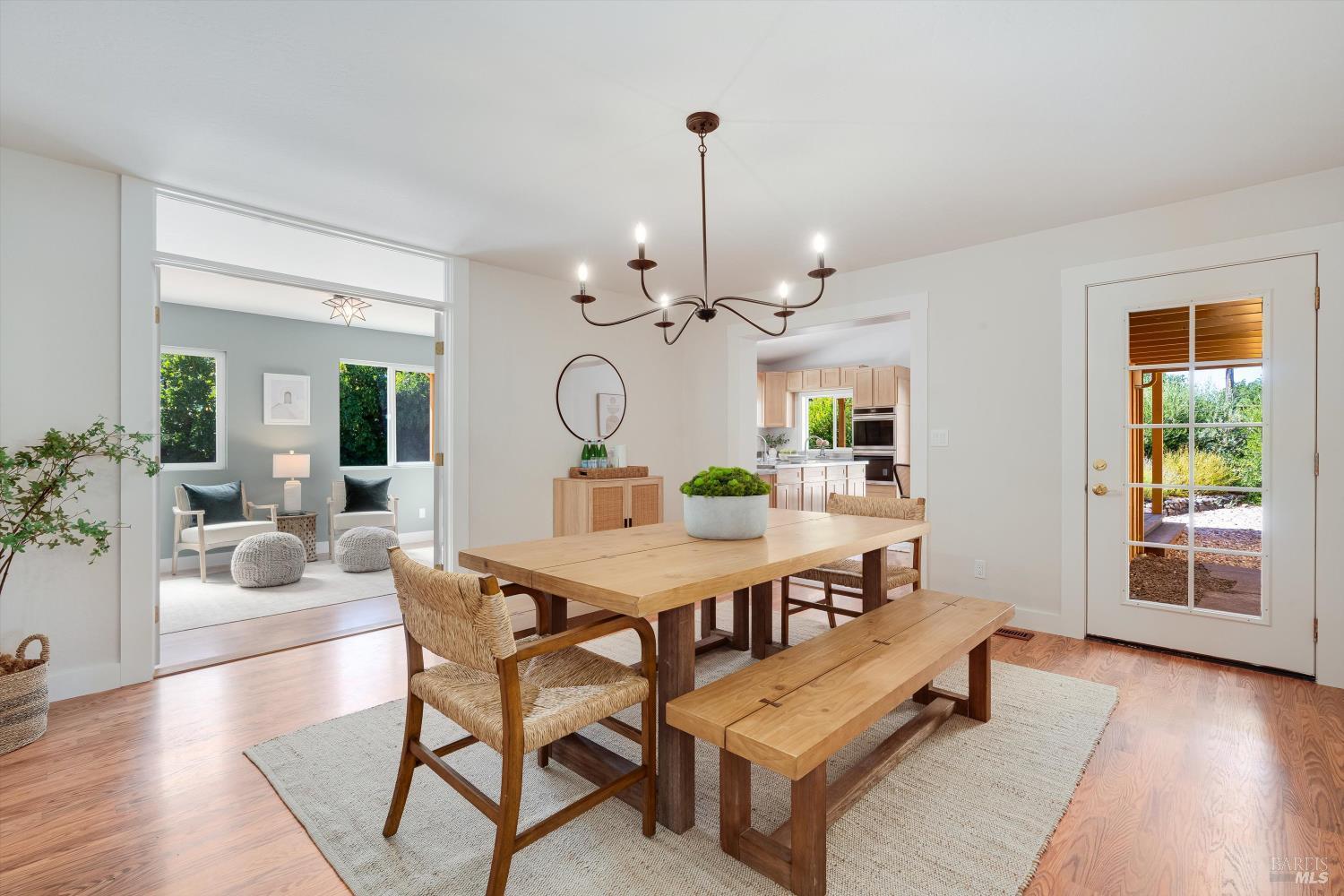 Detail Gallery Image 11 of 46 For 19100 Ola Ct, Sonoma,  CA 95476 - 2 Beds | 2 Baths