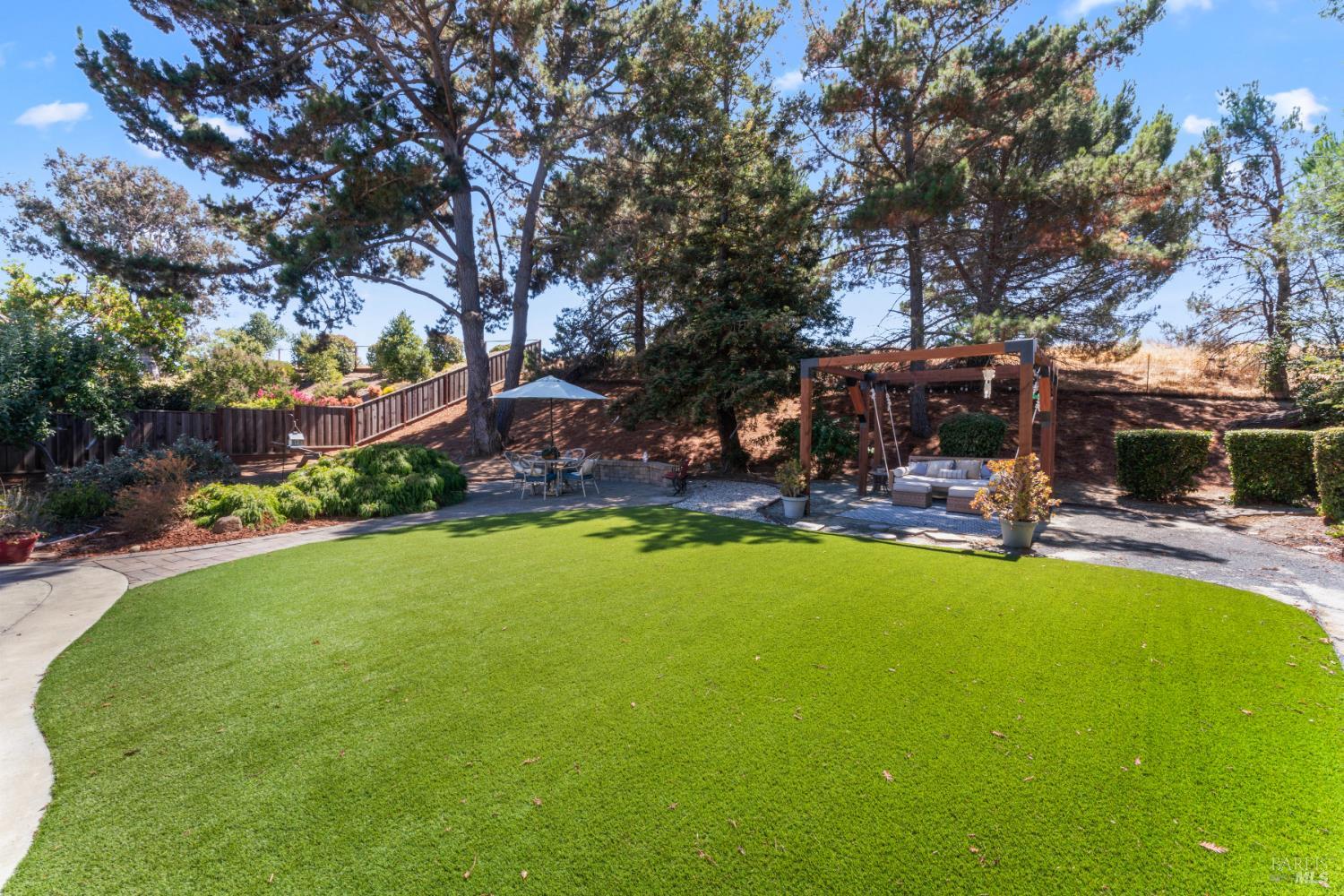 Detail Gallery Image 36 of 47 For 921 Bolton Cir, Benicia,  CA 94510 - 3 Beds | 2/1 Baths