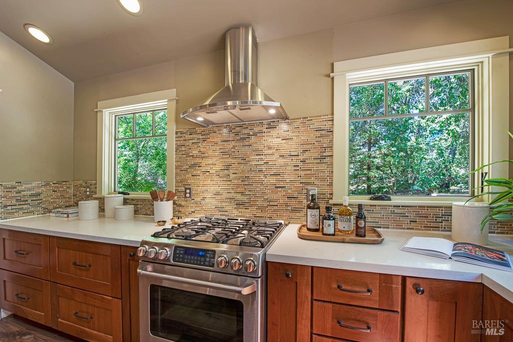 Detail Gallery Image 18 of 83 For 5961 Anderson Rd, Forestville,  CA 95436 - 3 Beds | 3 Baths