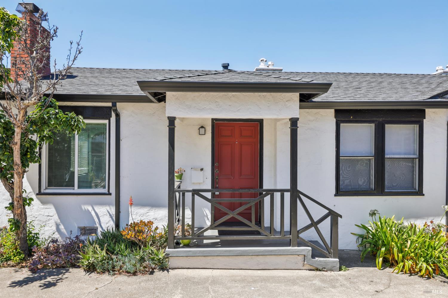 Detail Gallery Image 5 of 32 For 1522 Francisco St, Berkeley,  CA 94703 - 2 Beds | 2 Baths