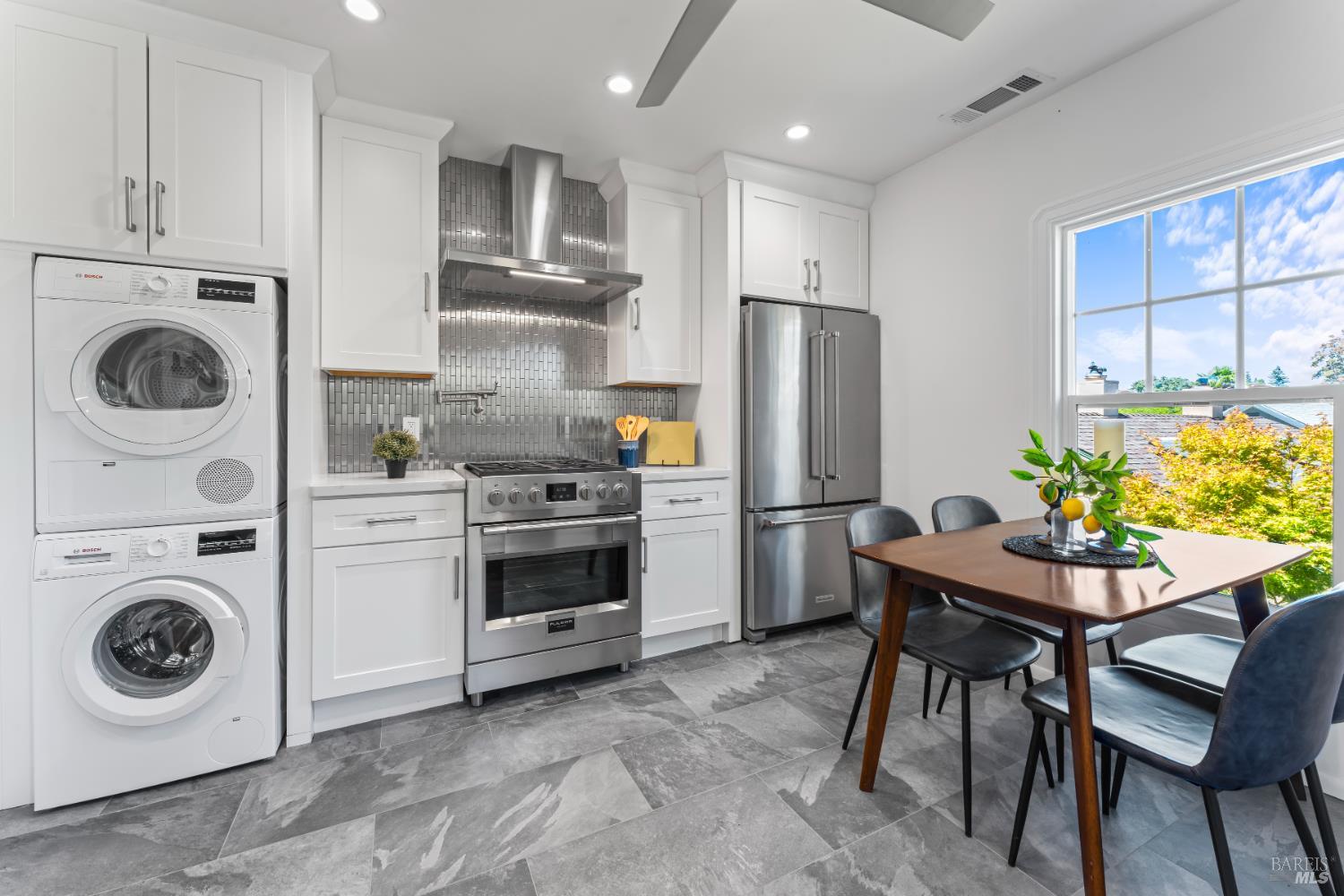 Detail Gallery Image 65 of 77 For 108 Randolph St, Napa,  CA 94559 - 3 Beds | 3 Baths