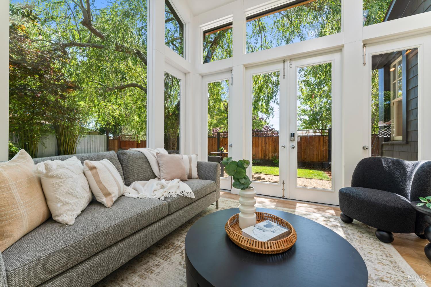Detail Gallery Image 34 of 77 For 108 Randolph St, Napa,  CA 94559 - 3 Beds | 3 Baths