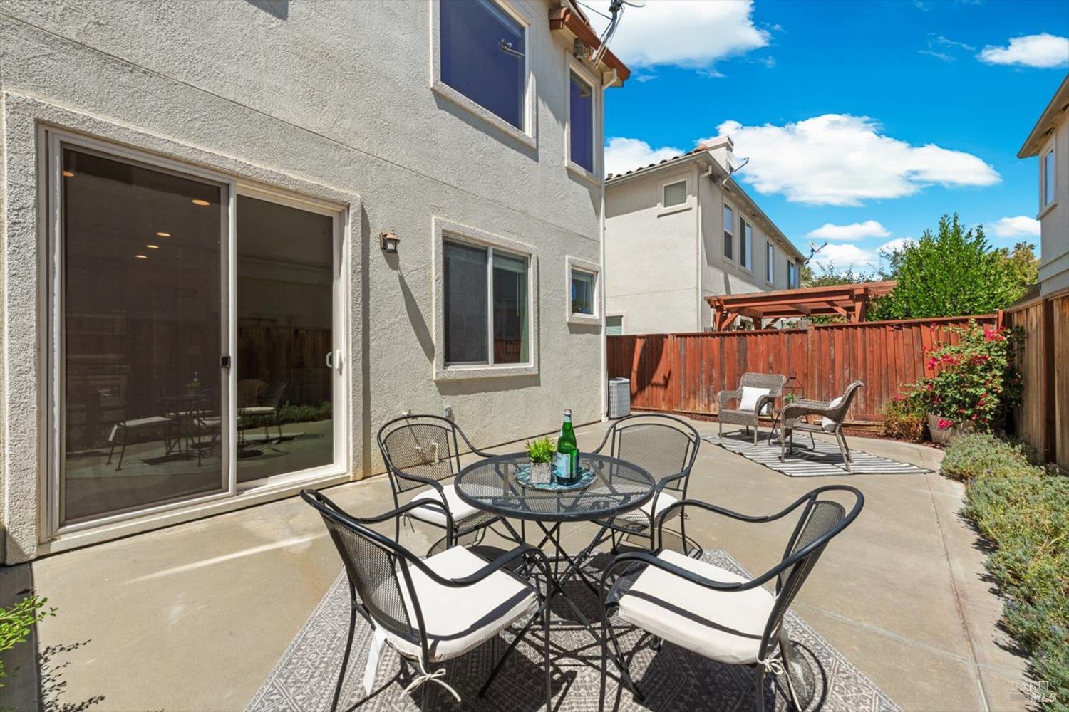 Detail Gallery Image 38 of 54 For 1013 Portofino Ave, Vacaville,  CA 95687 - 3 Beds | 2/1 Baths