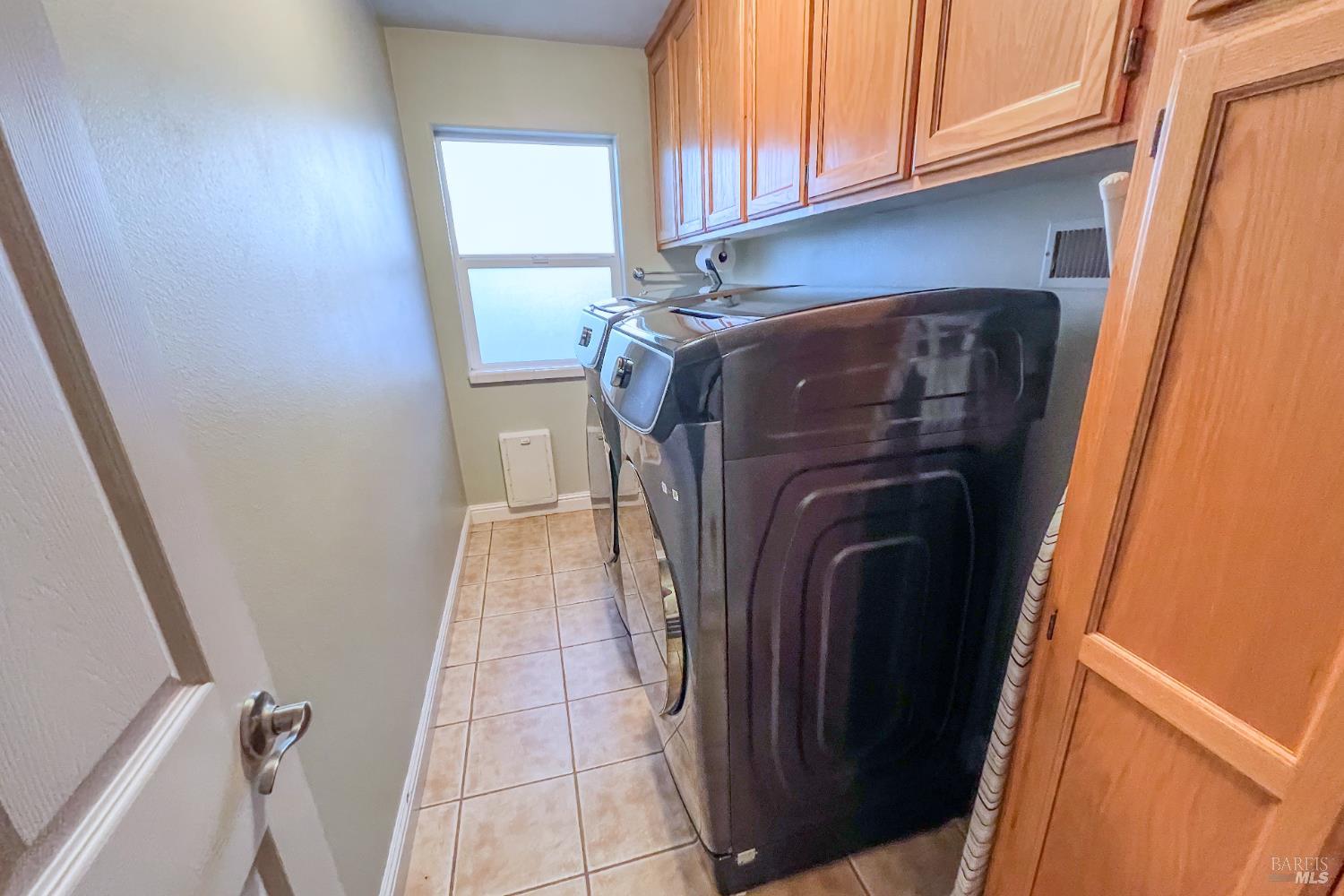 Detail Gallery Image 24 of 38 For 6081 Malcolm Ln, Penngrove,  CA 94951 - 3 Beds | 2/1 Baths
