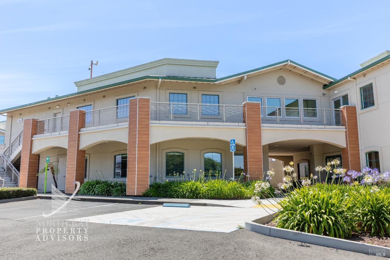 Detail Gallery Image 2 of 14 For 470 Devlin Rd, Napa,  CA 94558 - – Beds | – Baths